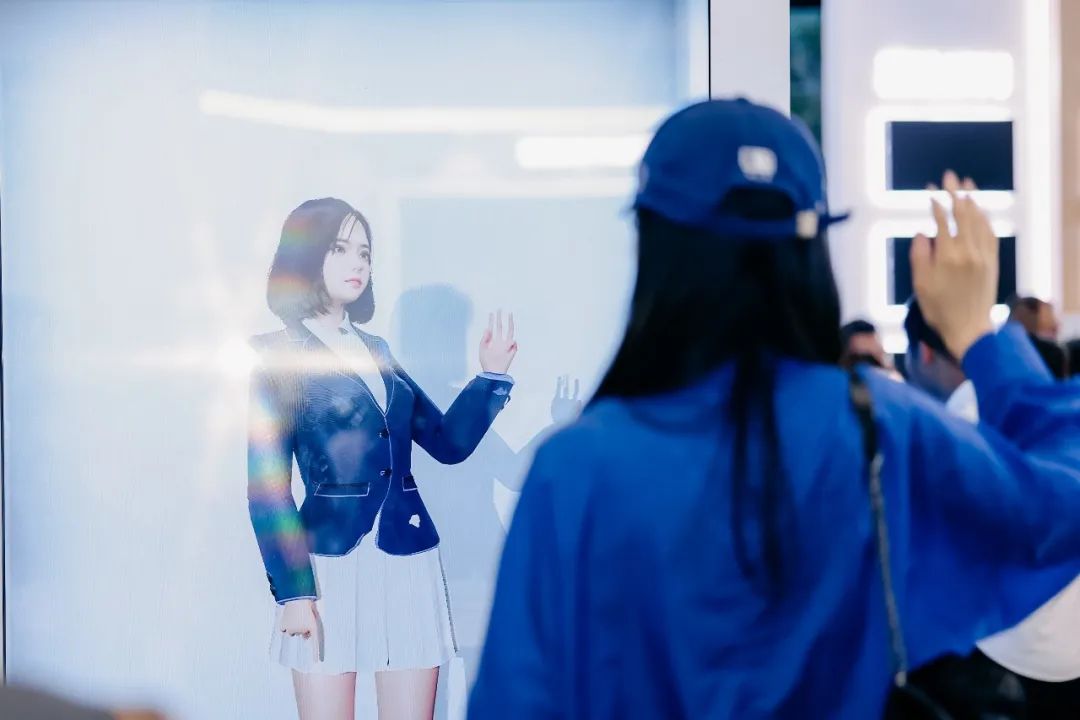 “AI+智能显示”引领未来 米兰milan,新品InfoComm展大放异彩